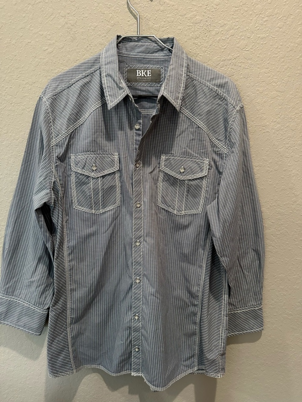BKE Athletic Fit Men’s Button Down Shirt Sz L NWOT